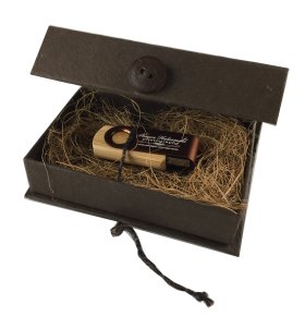 16 GB USB Flash Drive + Engraved Kava Box Bundle 16 GB USB Flash Drive + Engraved Kava Box Bundle