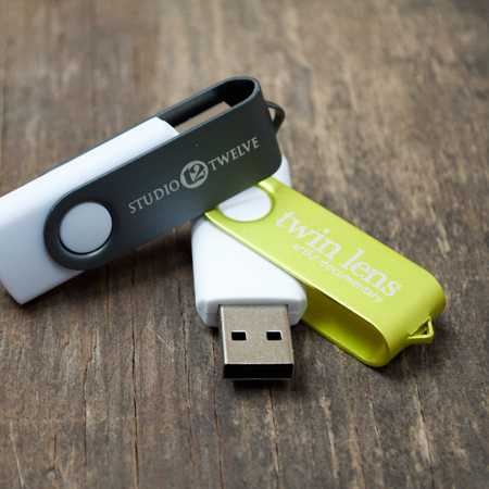 USB FLASH DRIVE-ENGRAVED SWIVELS